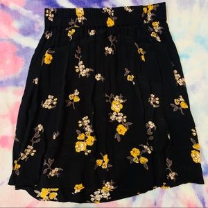 Pieces Floral Skirt! 🌼